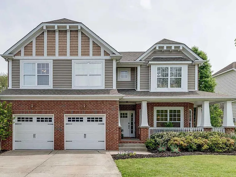 7528 Watervale Dr — Photo 1