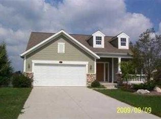 22 Watershore Dr, Muskegon, MI 49444