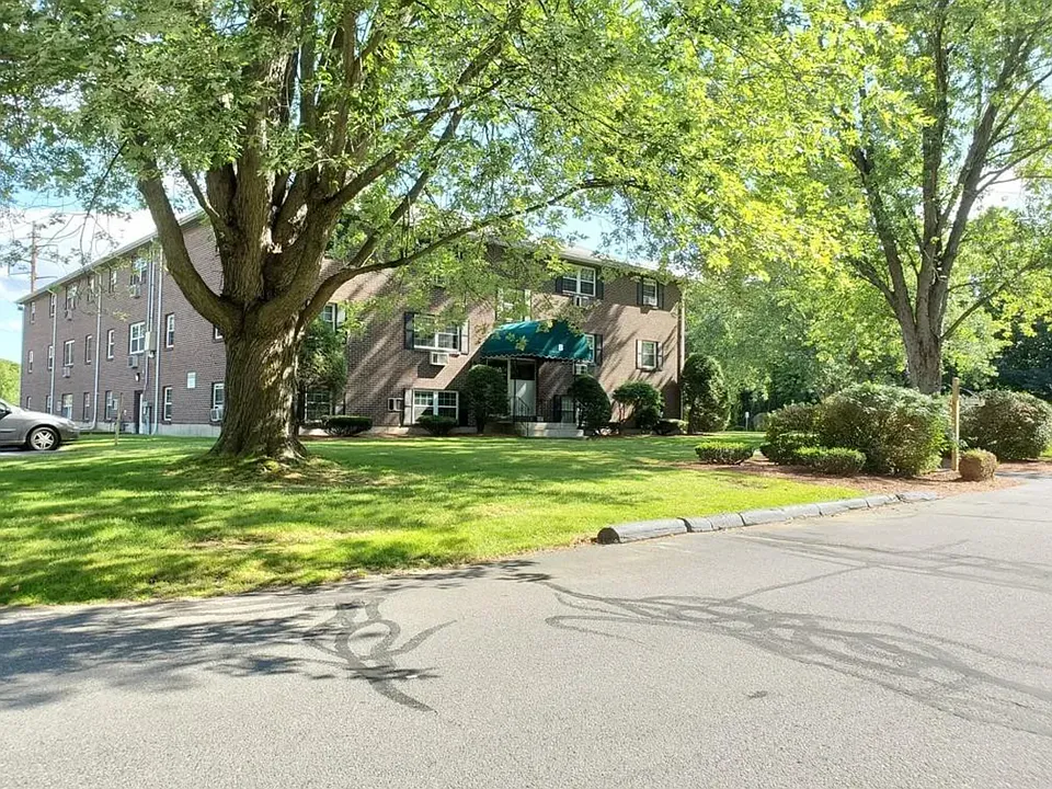 96 Richardson Rd #B21