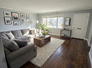 889 Marion Pl, Ridgefield, NJ 07657