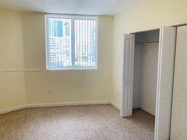 601 NE 23rd St #804 — Photo 10