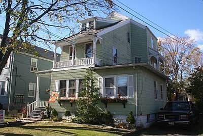 2nd image of 180 Prospect St