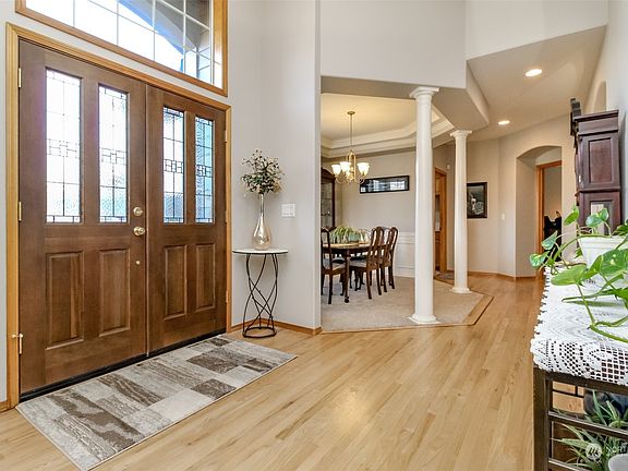 4th image of 15010 148th Avenue Ct E