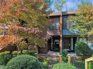 984 Salisbury Sq, Charlottesville, VA 22901