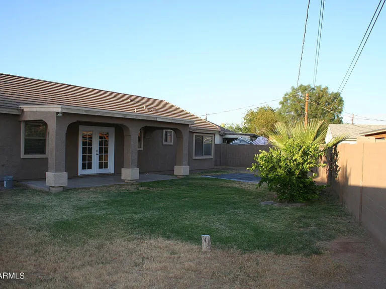 11207 W Hopi St — Photo 47