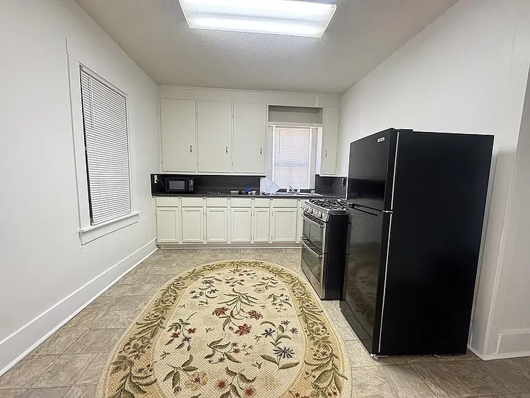 3405 Highway 290 W — Photo 3