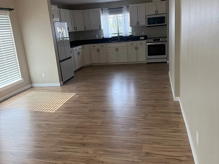 1070 S McKinley Rd — Photo 4