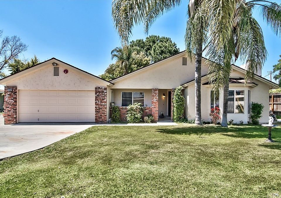 1st image of 32652 Rainbow Ln