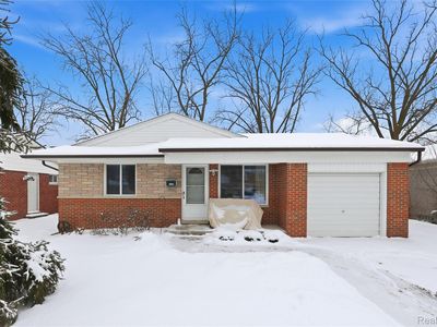 14241 Nadine Ave, Oak Park, MI, 48237