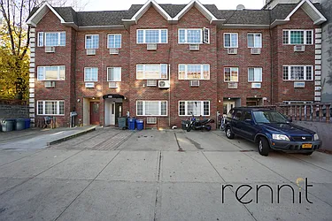 Rented by Rennit Inc.