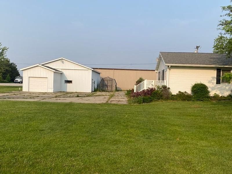 1212 N Van Dyke Rd, Bad Axe, MI 48413 Zillow