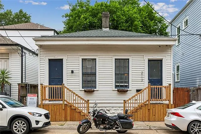 2115 Chippewa St — Photo 1