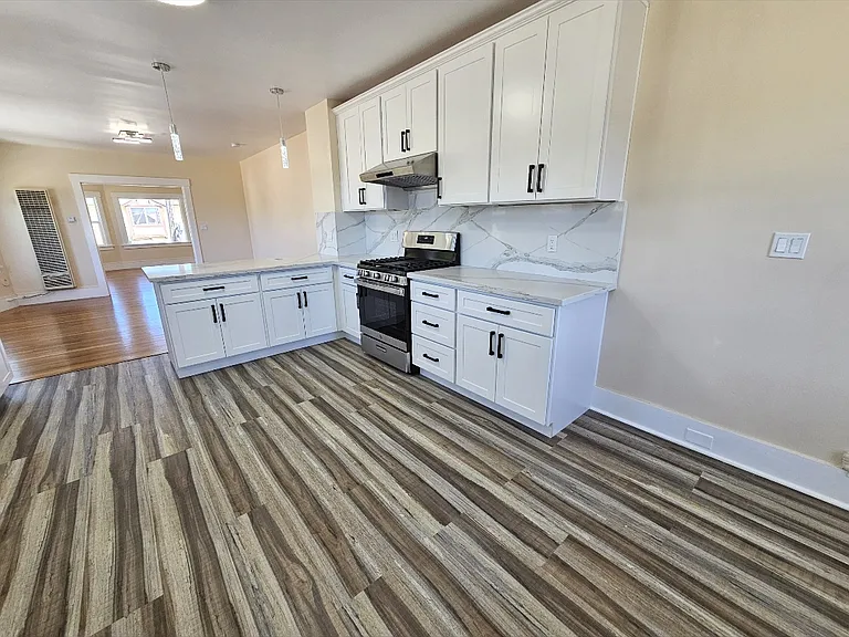 481 Van Dyke Ave #1 — Photo 11