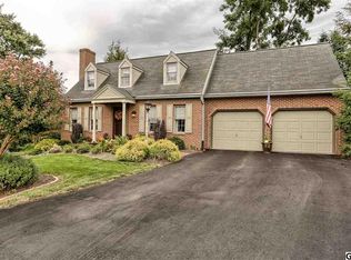 19 Aspen Cir, Elizabethtown, PA 17022