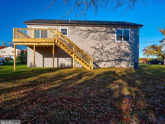 4th image of 4142 Wilhelm Dr
