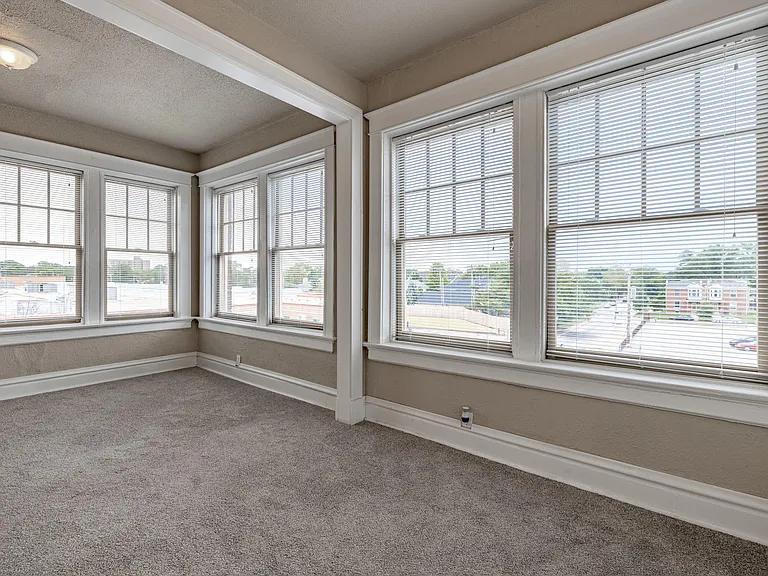 5855 Washington Blvd — Photo 15