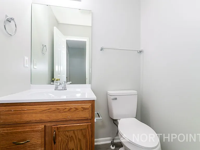 4211 Woodland Ave — Photo 13