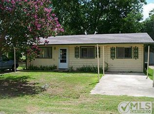 216 NW 9th St, Cooper, TX 75432