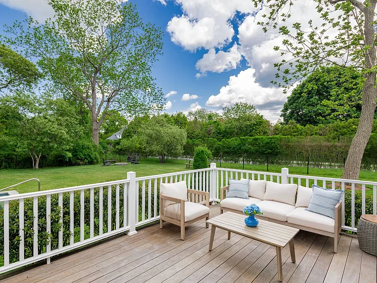 112 Montauk Hwy — Photo 6
