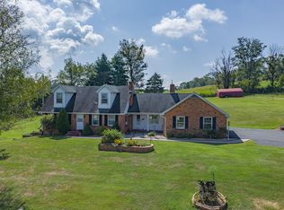 48 Fox Rd, Fairfield, VA 24435