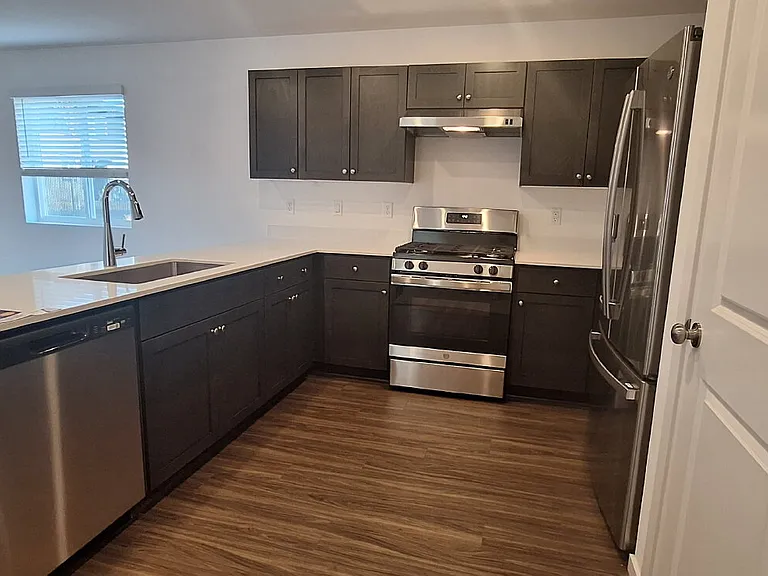 1349 NE Cobbleridge Loop — Photo 4