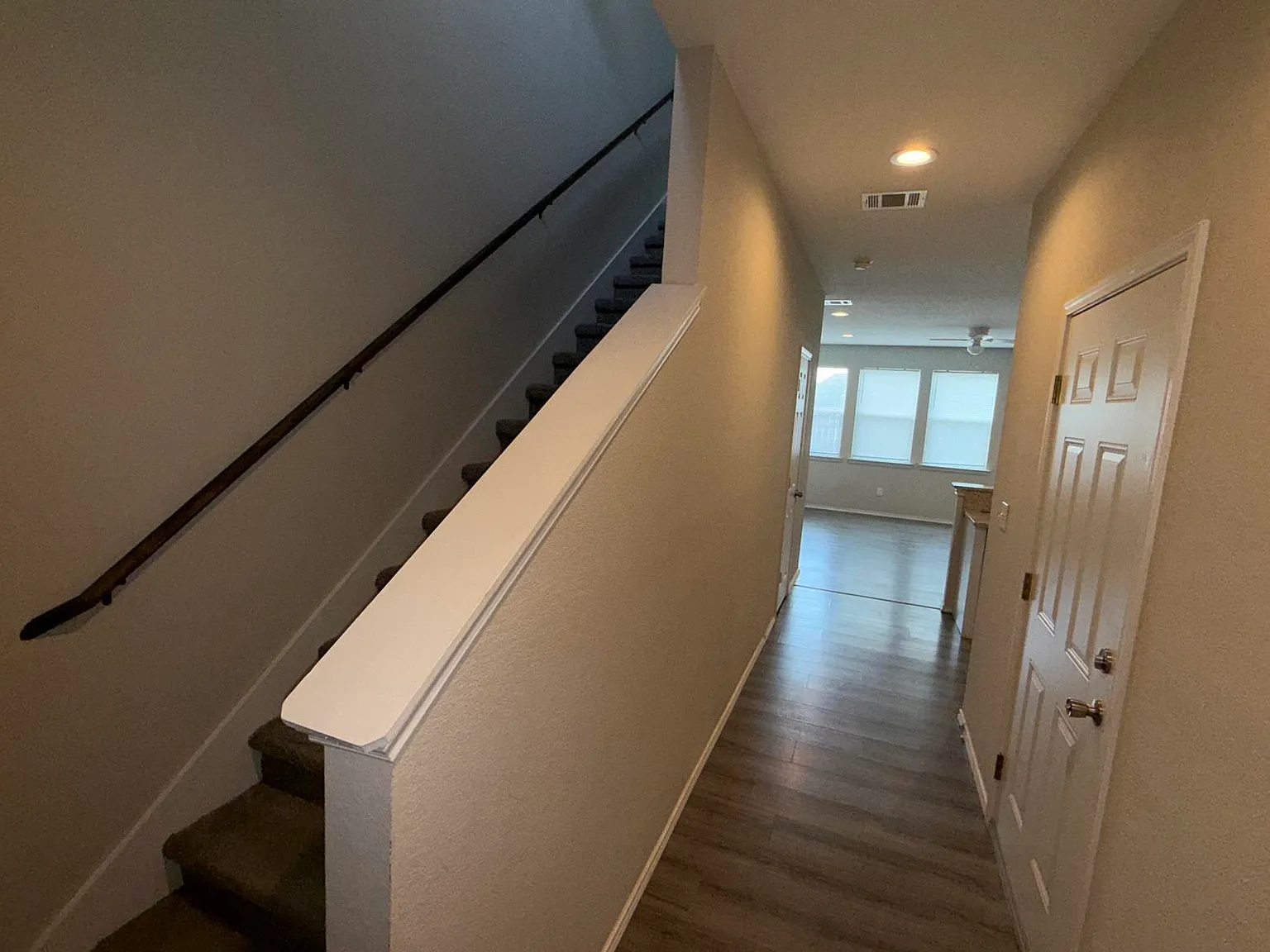 6918 Crestway Road - 4 — Photo 2
