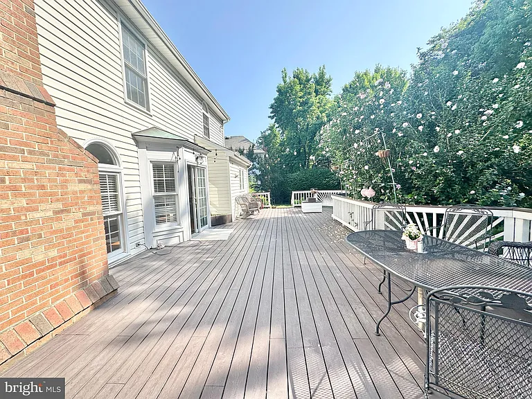 21326 Thimbleweed Ct — Photo 16
