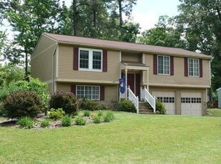 4311 Gladewater Rd, Henrico, VA 23294