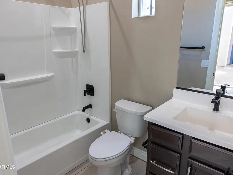 2462 E Lovebird Ln — Photo 6