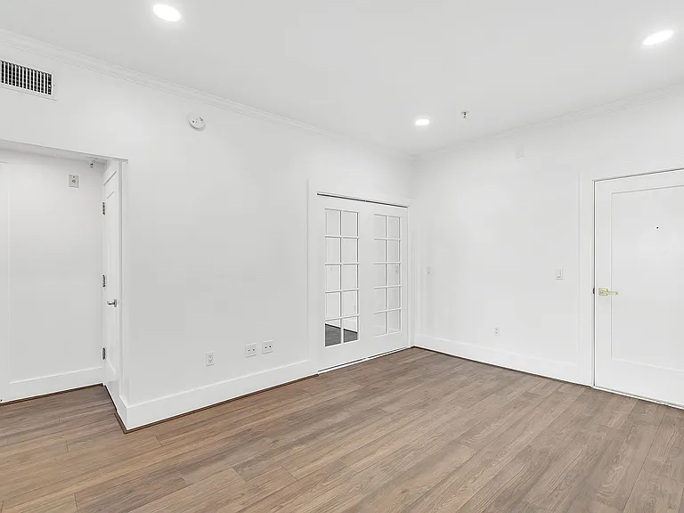 The Harlan Residences — Photo 25