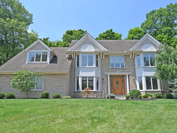 8081 Tanager Woods Ct, West Chester, OH 45069
