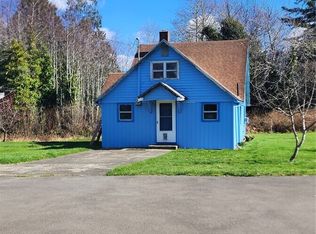 12 Seal Slough Dr, Rosburg, WA 98643