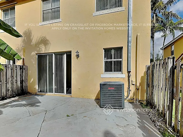 15050 SW 9th Ter — Photo 19