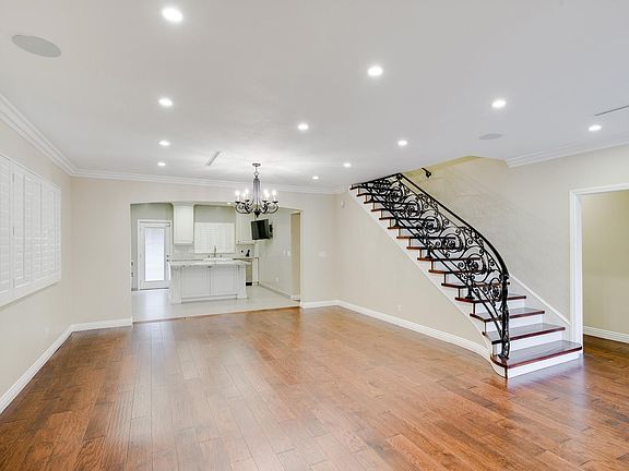 5th image of 8242 Hillrose St
