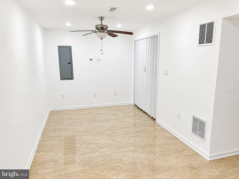 12489 Pfitzner Ct — Photo 15
