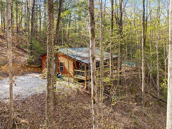 3rd image of 1134 Cliffview Rd