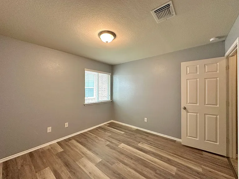 3312 Lorne Dr — Photo 30