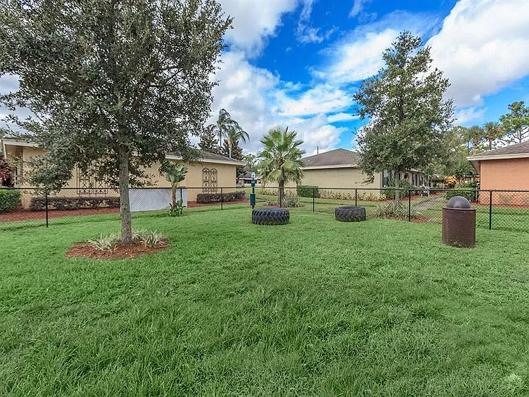 5953 Curry Ford Rd — Photo 32