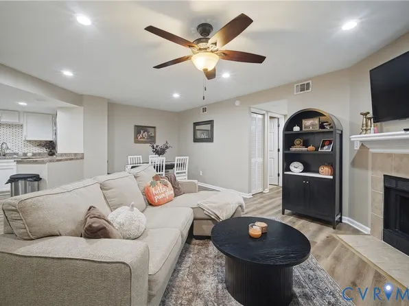 1412 Becks Ct, Virginia Beach, VA 23464