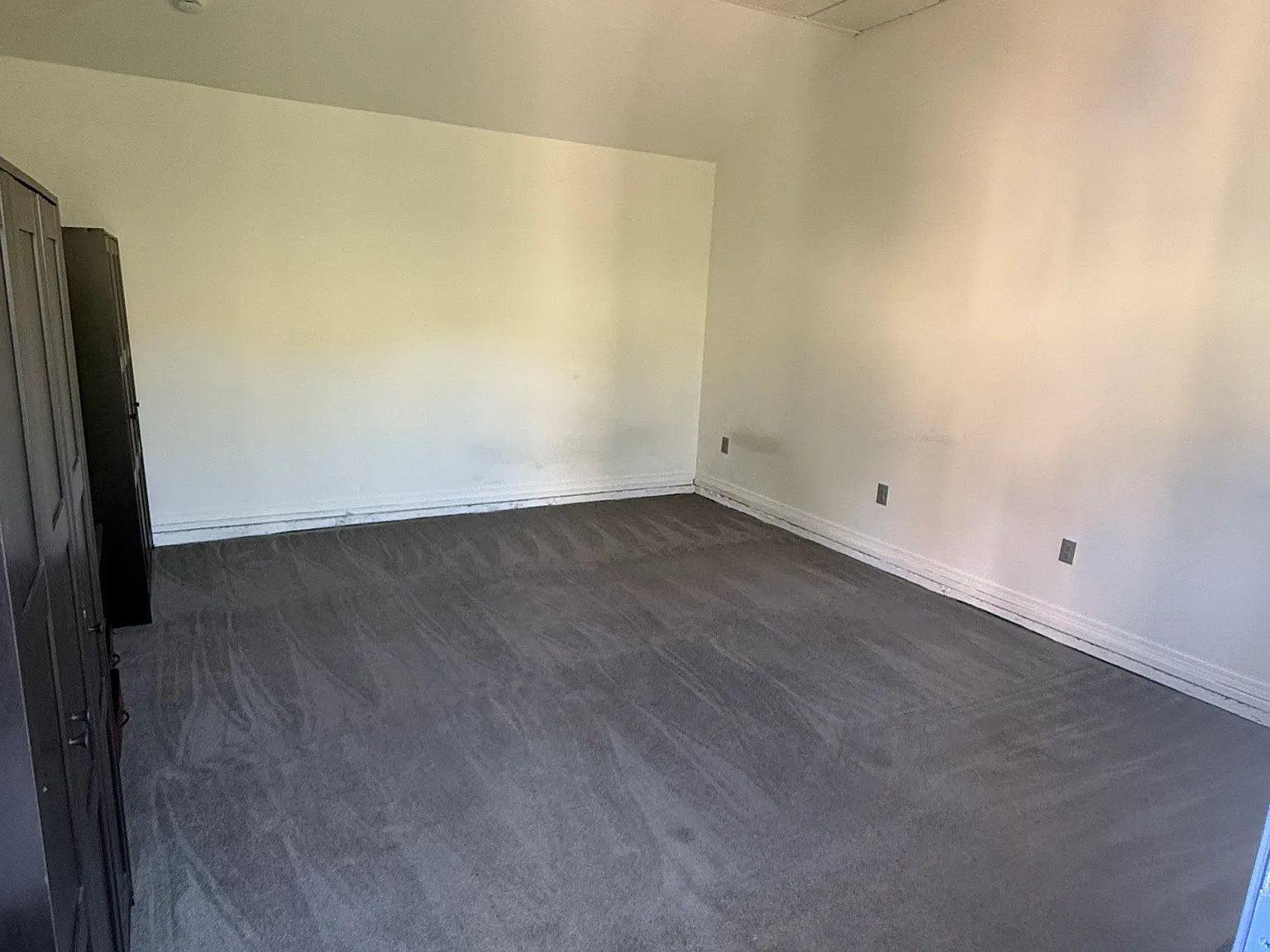 3 bed, 1219 sqft, $1,200 — Photo 2