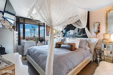 Sold by Kathi Markou, LREB