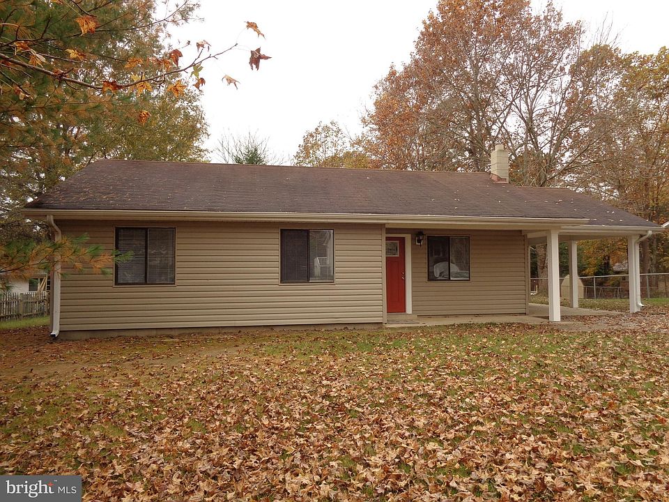 1st image of 5504 Carousel St