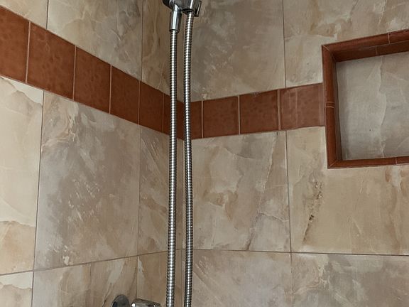 3rd image of 835 Centinela Ave #11264147
