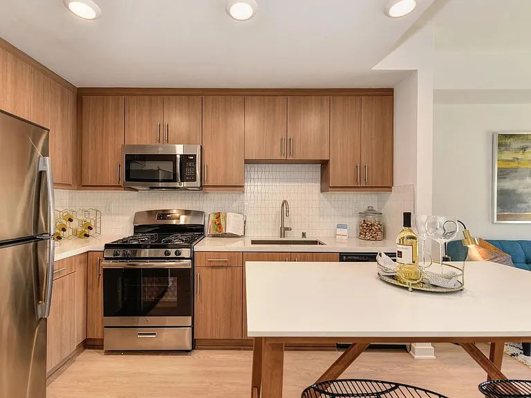 1446 Sunset Residences LLC — Photo 6