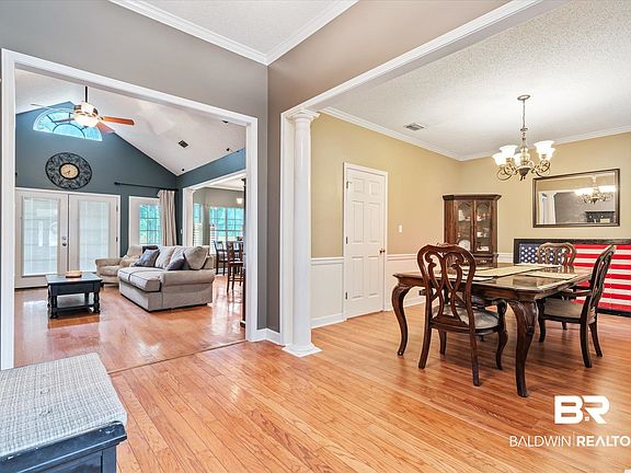 2nd image of 9874 Sommerset Dr