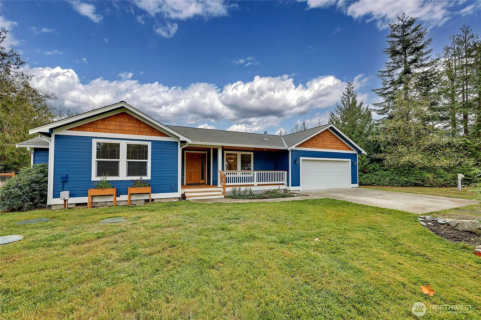 41 Poplar Court photo 1