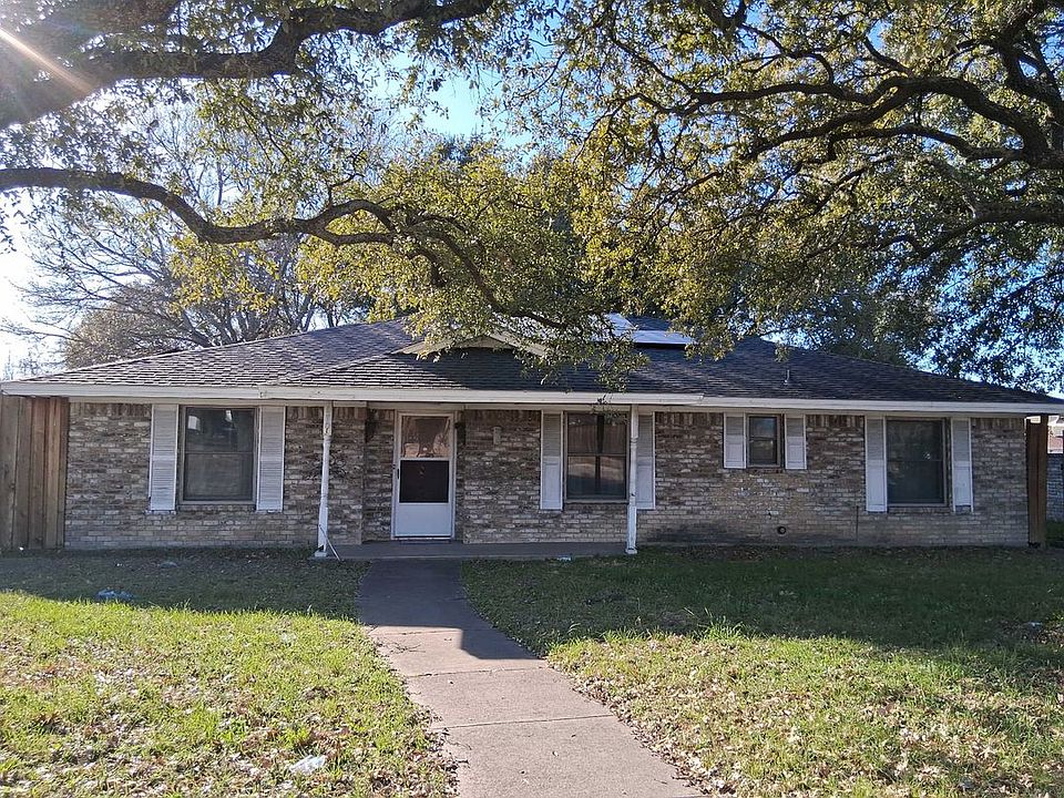 2nd image of 1701 Jupiter Rd