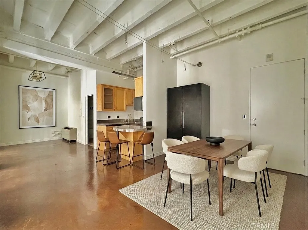 Studio, 470 sqft, $1,650 — Photo 3