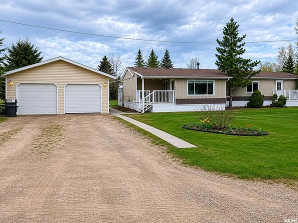 103 Main STREET W, Dorintosh, SK S0M 0T0