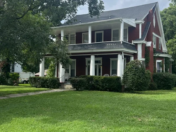 136 Alumni Ave #C, Hopkinsville, KY 42240